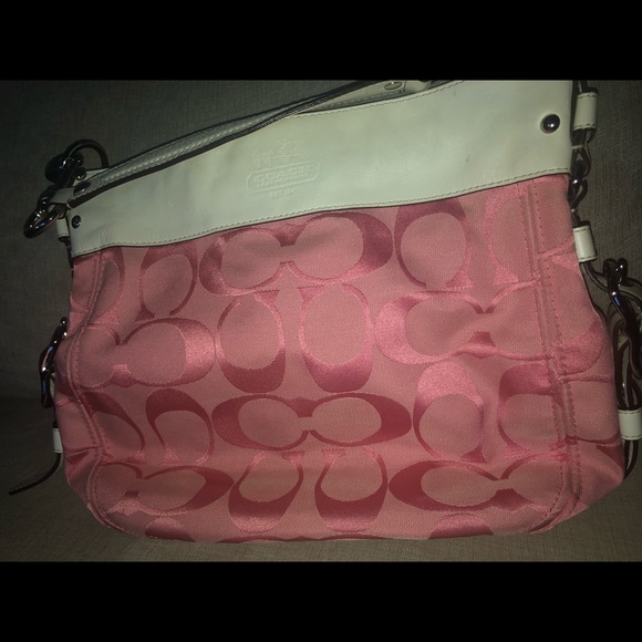 Precious coral pink Coach purse - Picture 2 of 5
